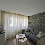 Apartament Superbe 2 Pieces, Equipe Centre De Cannes.