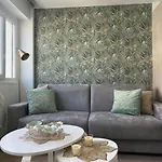 Superbe 2 Pieces, Equipe Centre De Cannes. * Cannes