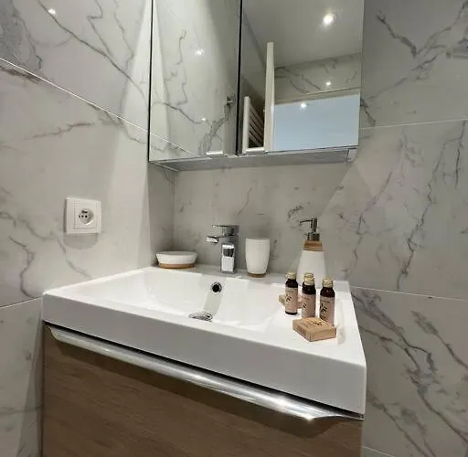 Apartment Superbe 2 Pieces, Equipe Centre De Cannes.
