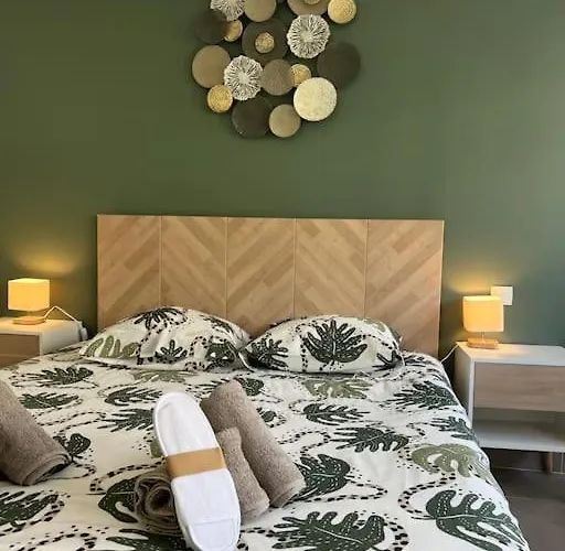 Apartment Superbe 2 Pieces, Equipe Centre De Cannes. Cannes