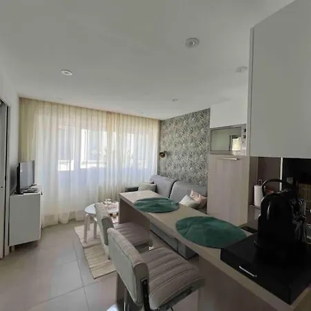 Superbe 2 Pieces, Equipe Centre De Cannes.