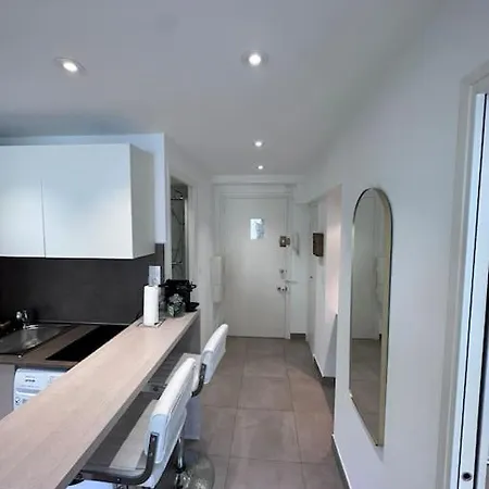 Superbe 2 Pieces, Equipe Centre De Cannes. * Канны